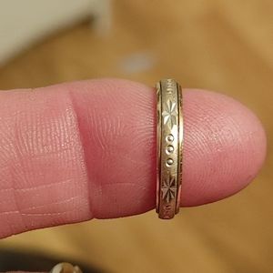 Vintage Ring Hallmarked 18KGERSC Starburst Spinner